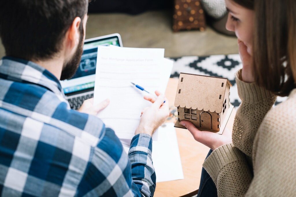 découvrez le métier de négociateur immobilier : rôle, missions, compétences et conseils pour réussir dans la vente et l’achat de biens immobiliers.